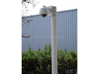 Poteaux pour les caméras de vidéo-surveillance